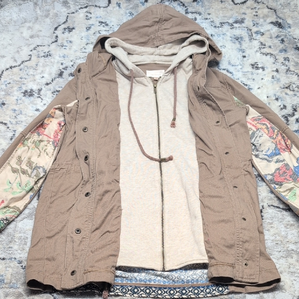 Skies Are Blue Utility Parka Jacket w/ Hood & Floral Print Sleeves (M) - Picture 3 of 6